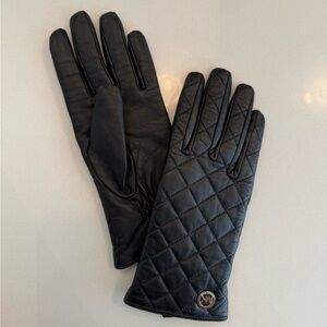 New Michael Kors Black Quilted Leather Gloves
